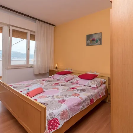 Cuk Apartment *